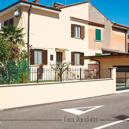 Casa Bianchera מונפלקונה